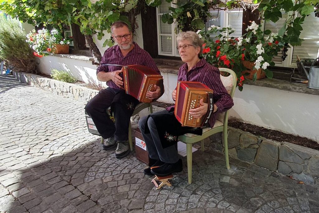 Örgeli Paar Theres und Dres Omlin